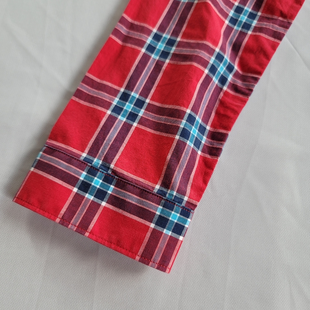 Hollister Plaid Button-up Shirt - size S - Picture 5 of 10